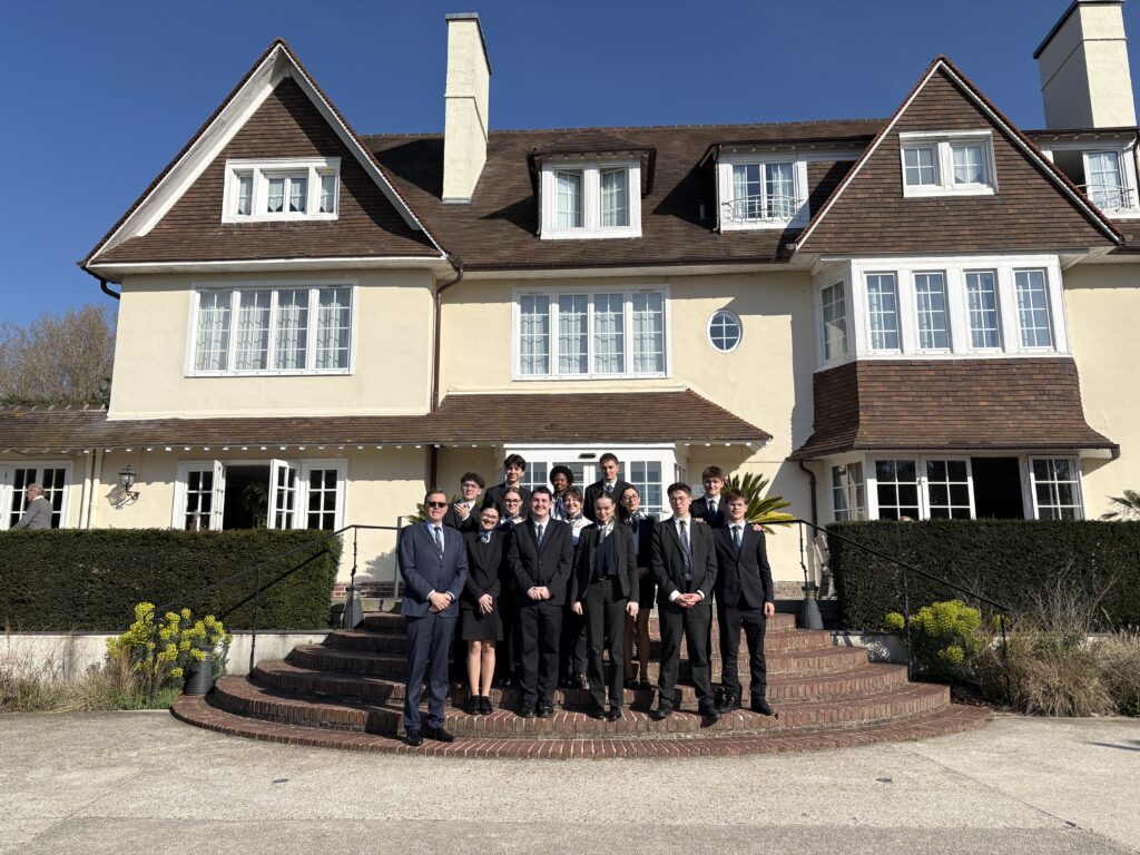 Les 1ére BTS MHR en visite au Manoir 2 IMG 9753